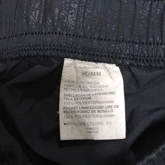 Under Armour Tech woven Emboss super lightweight shorts - Picture 5 of 8